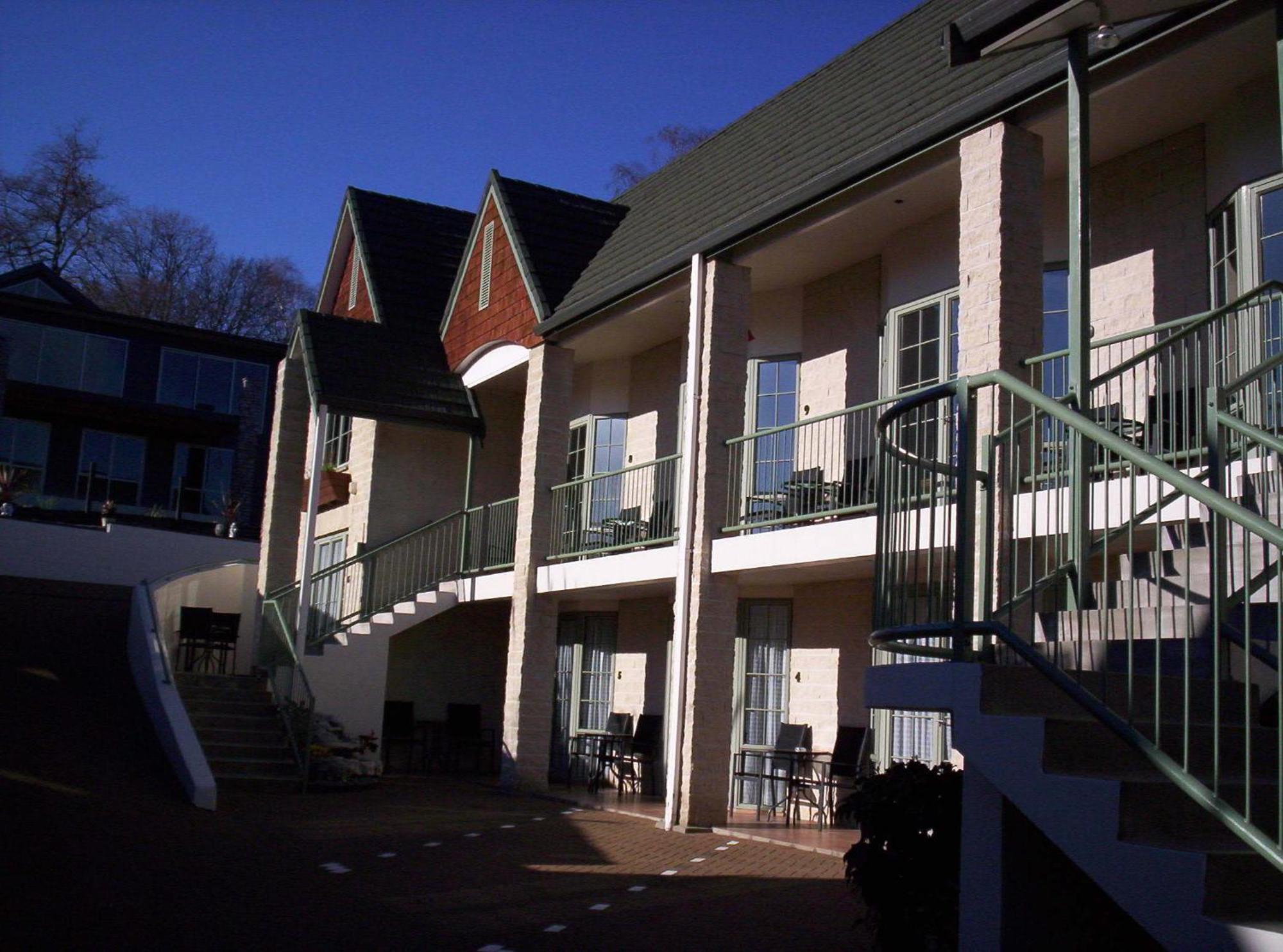 Colonial Lodge Motel Taupo Exterior photo